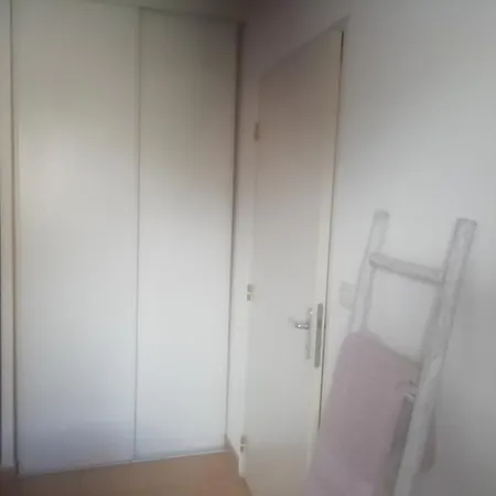 Location D'une Au Calme Dans Un 홈스테이 님